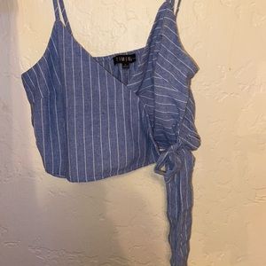 Cute crop top // blue with white lines